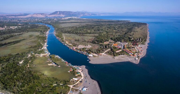Ada Bojana s nudističkim kompleksom i plažom, Ulcinj - Crna Gora